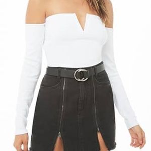 Off shoulder crop top